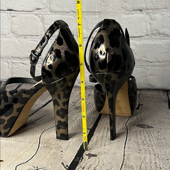 Via Spiga Black and Brown Leopard Print Heels Patent Leather 👠 - Picture 11 of 11